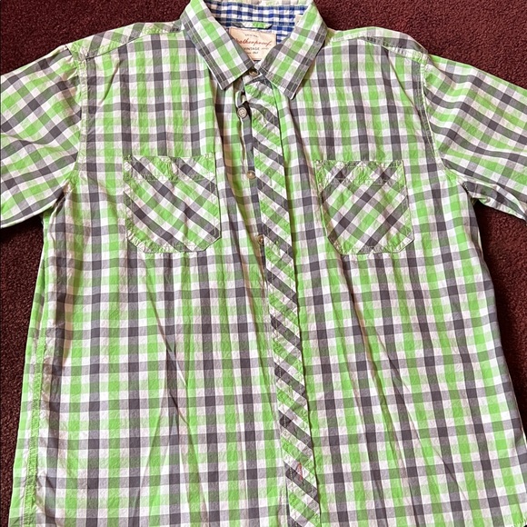 Men's Green and White Plaid Button-Down Shirt - Picture 1 of 5